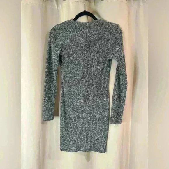 Women’s Thin Gray Popular 21 Dress - Picture 2 of 6